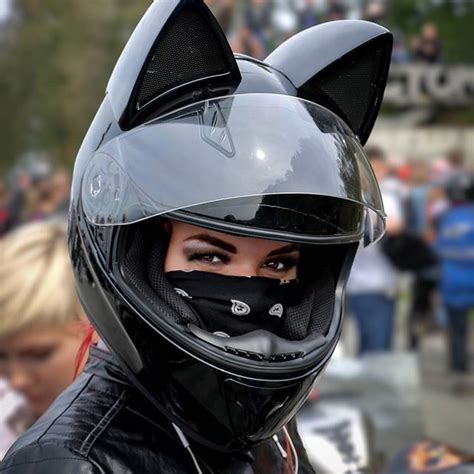 The two detachable cat ears are eye-catching and look very stylish. . Cat ears for helmet
